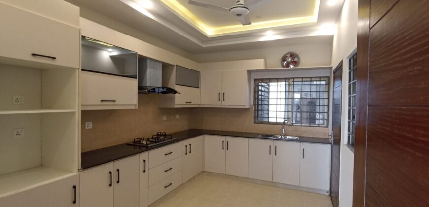 Spacious 3-Bed Apartment for Sale in Askari 13, Rawalpindi – 8th Floor with Scenic Views