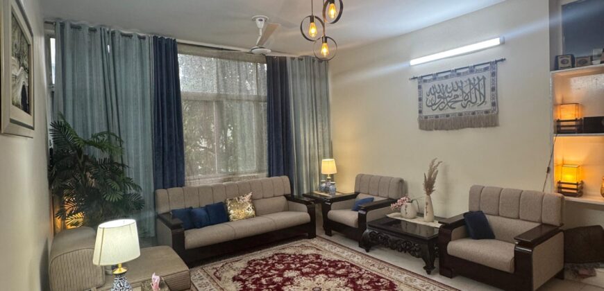 🏡 Askari 1 Rawalpindi – Spacious 3-Bedroom Flat for Sale (2nd/Top Floor)