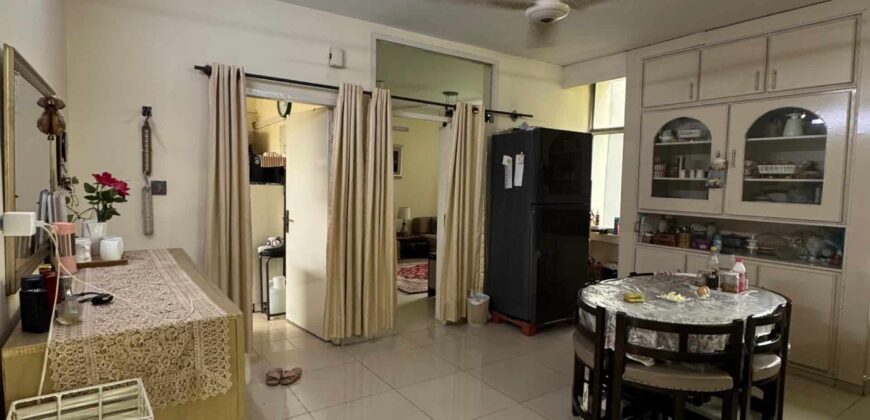 🏡 Askari 1 Rawalpindi – Spacious 3-Bedroom Flat for Sale (2nd/Top Floor)