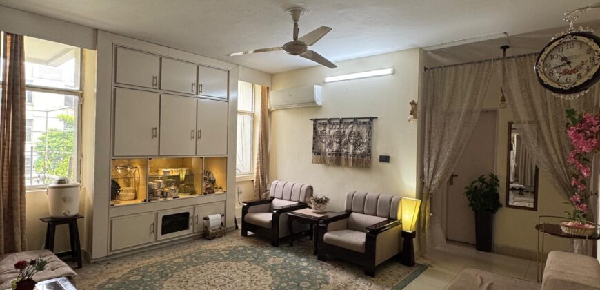 🏡 Askari 1 Rawalpindi – Spacious 3-Bedroom Flat for Sale (2nd/Top Floor)